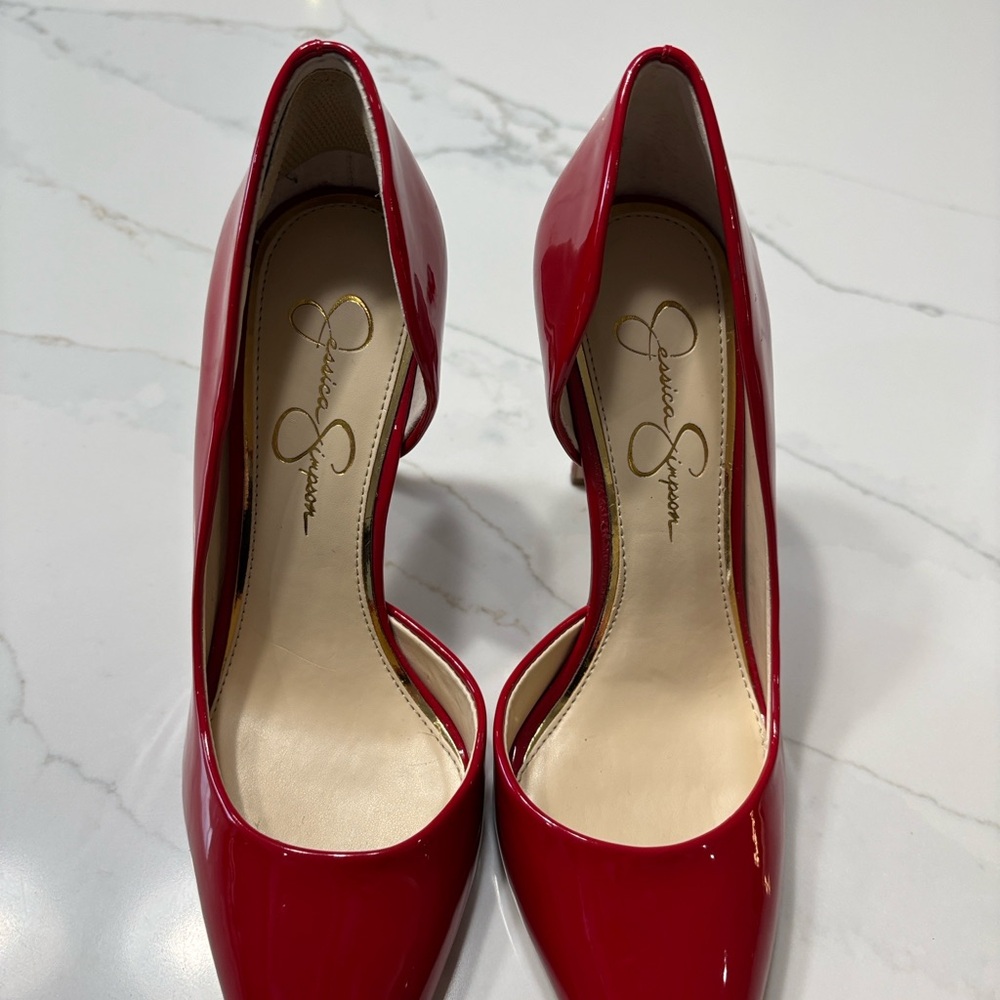 Jessica Simpson open side Bold Red Heels. BEAUTIFUL heels. - Picture 4 of 11